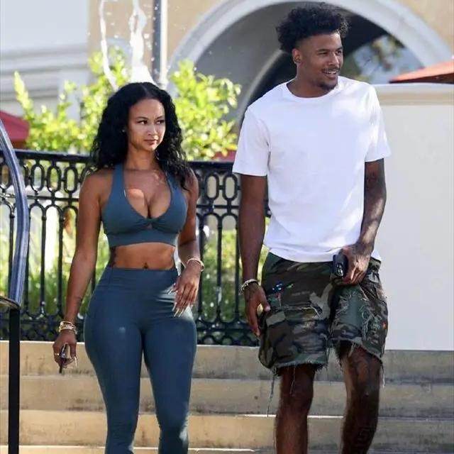 开云登录网址入口-姐弟恋！火箭22岁榜眼将当爹 39岁明星女友怀孕